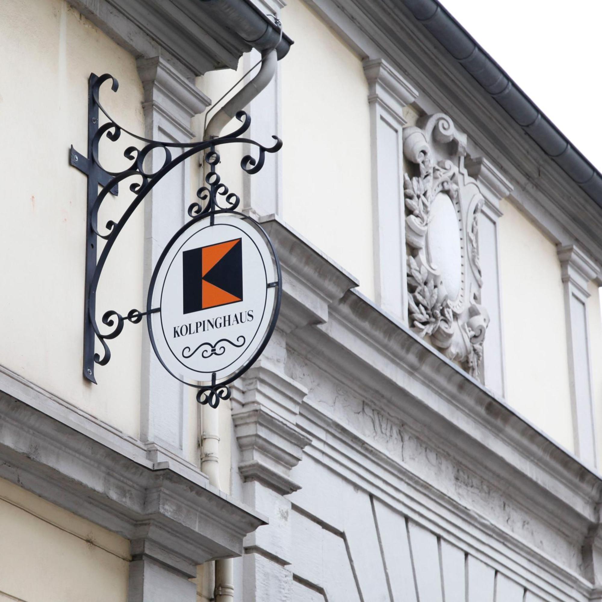 Kolping Hostel Trier Im Warsberger Hof エクステリア 写真